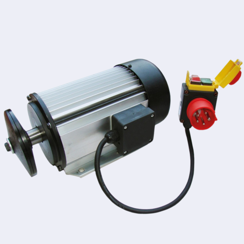 Moteur électrique triphasé CROSSFER 400 V – 5,2 kW avec interrupteur et kit flasque lame