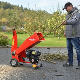 Broyeur de végétaux thermique Hecht 6208