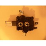 Distributeur fendeuse verticale 12T Hecht 6120