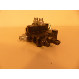 Distributeur fendeuse verticale 12T Hecht 6120