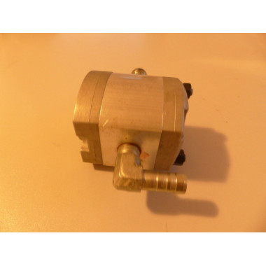 Pompe hydraulique fendeuse Hecht 6121 2