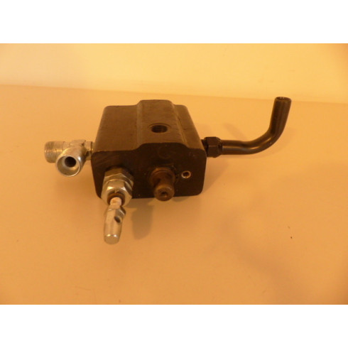 Distributeur fendeuse 14T 380V Hecht