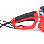 Taille-haie électrique HECHT 610 – 600 W, lame 68 cm, diamètre de coupe 24 mm