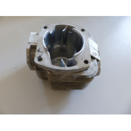 Cylindre moteur débroussailleuse Hecht 163