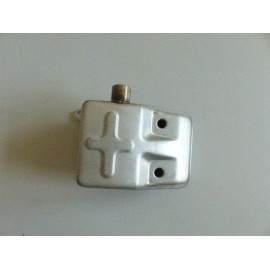 Echappement moteur débroussailleuse Hecht 163