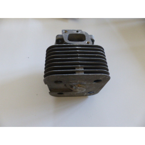 Cylindre moteur débroussailleuse Hecht 154