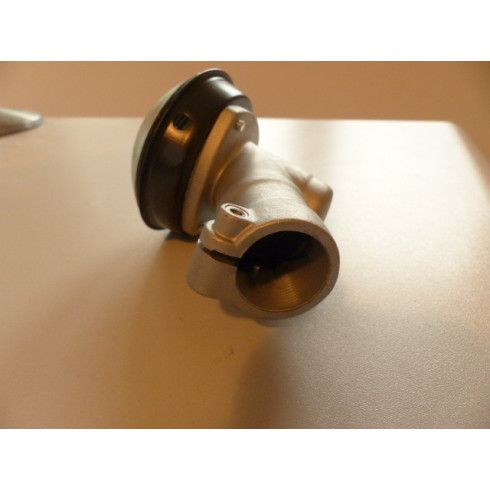 Tête débroussailleuse renvoi angle Hecht 146