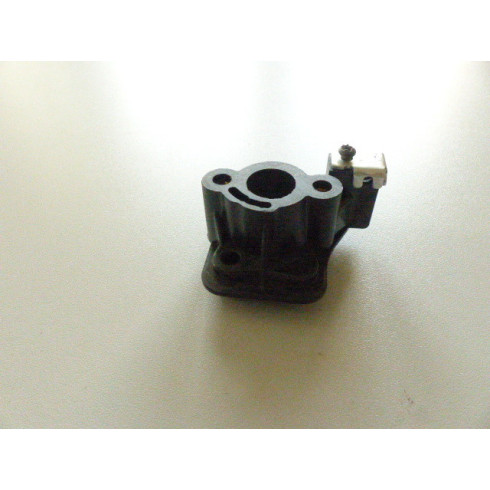 Pipe admission carburateur débroussailleuse Hecht 154