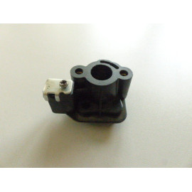 Pipe admission carburateur débroussailleuse Hecht 154