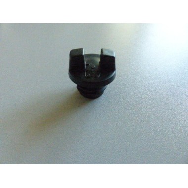 Bouchon réservoir huile débroussailleuse Hecht 1330 2