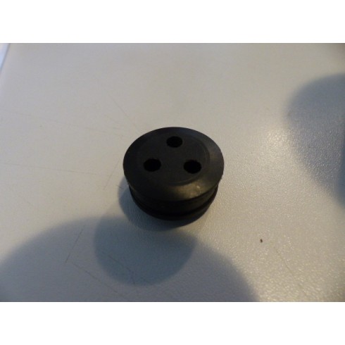 Passefile réservoir essence débroussailleuse Hecht 152