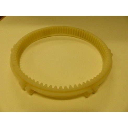 Couronne pignon entrainement roue tondeuse Hecht 556