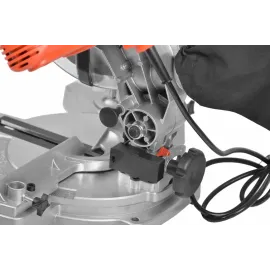 Scie à onglet 220V 1400W Hecht